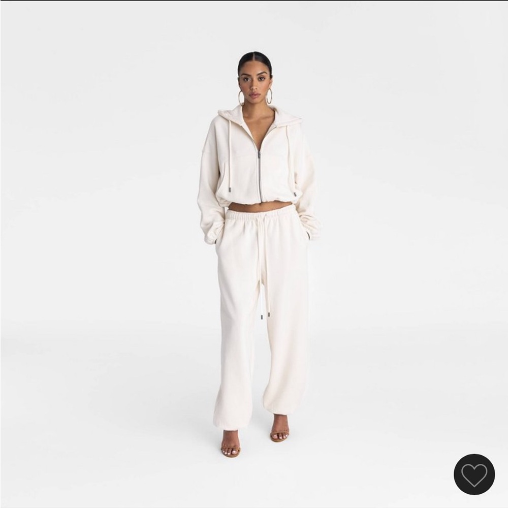 KBB Kahlana Cream Sweatsuit for Women Size M hoodie, S Jogger